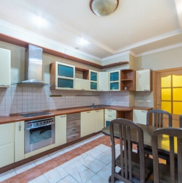 Продажа 4-комн квартиры на вторичном рынке Сыромятнический 2-й пер,  д. 10