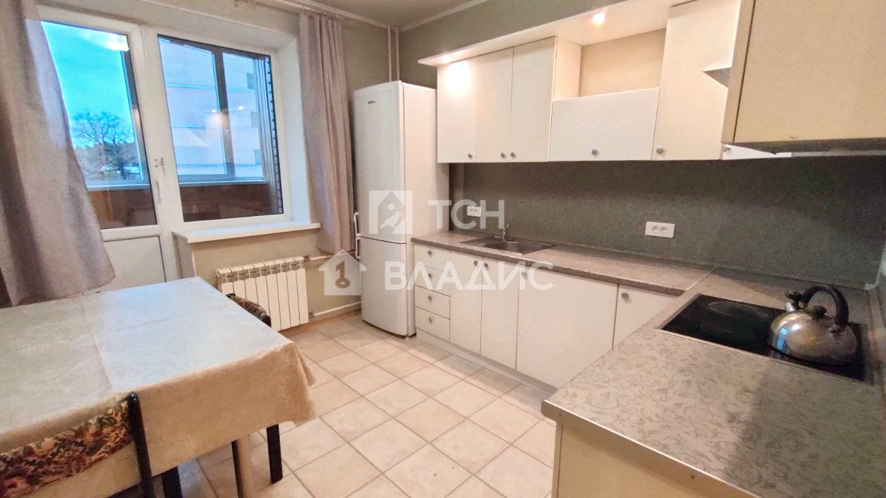 Аренда 2-комн квартиры на вторичном рынке посёлок городского типа Свердловский, улица Народного Ополчения, 2