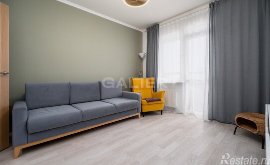 Продажа 2-комн квартиры на вторичном рынке улица Дыбенко,  д. 4 к2