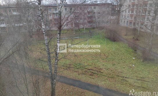 Продажа 2-комн квартиры на вторичном рынке Петергоф г, Разведчика б-р,  д. 16,  к. 3