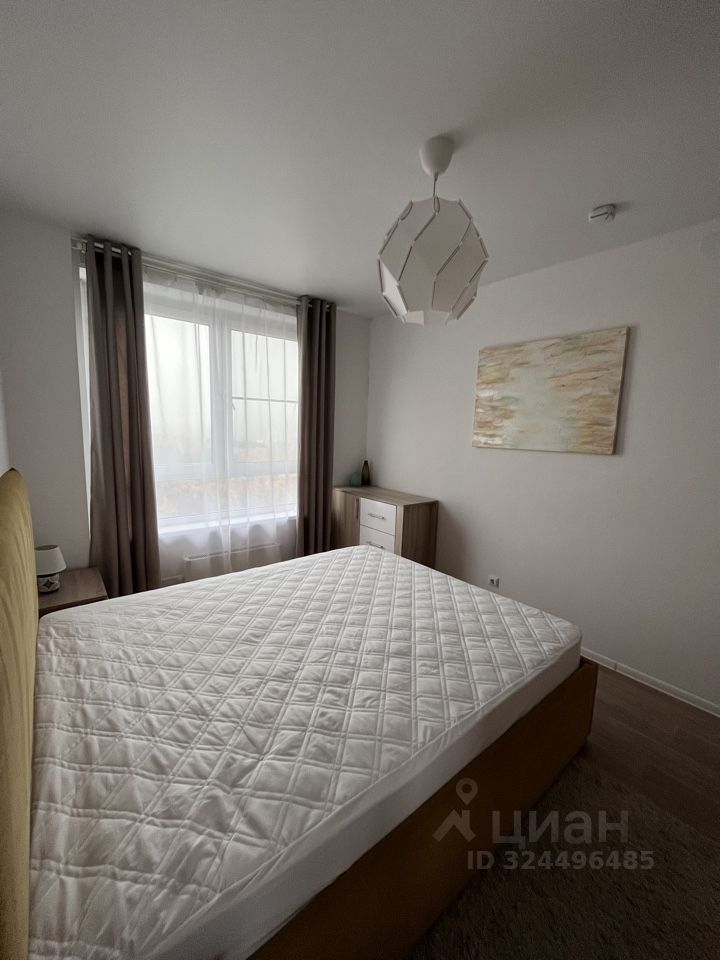 Аренда 2-комн квартиры на вторичном рынке улица Поляны, 5Ак3