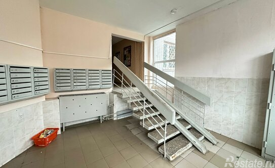 Продажа 1-комн квартиры на вторичном рынке Россошанский проезд,  д. 4 к3