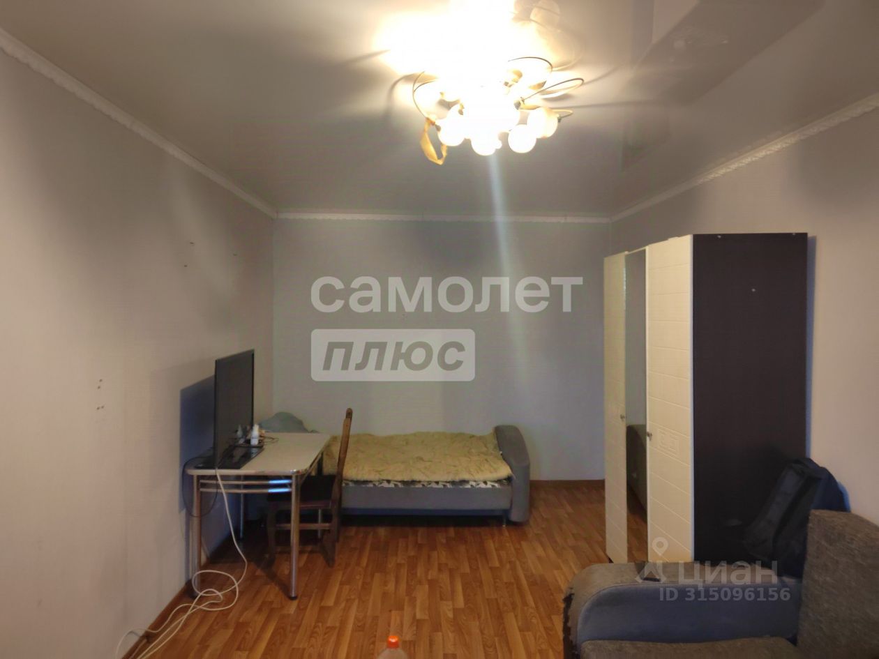 Продажа 2-комн квартиры на вторичном рынке Воскресенск, улица Мичурина, 9