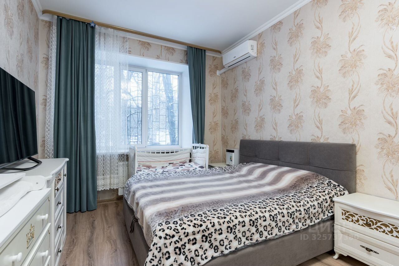 Продажа 1-комн квартиры на вторичном рынке Федеративный проспект, 7К3