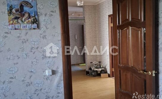 Продажа 3-комн квартиры на вторичном рынке ул Липецкая,  д. 17,  к. 1