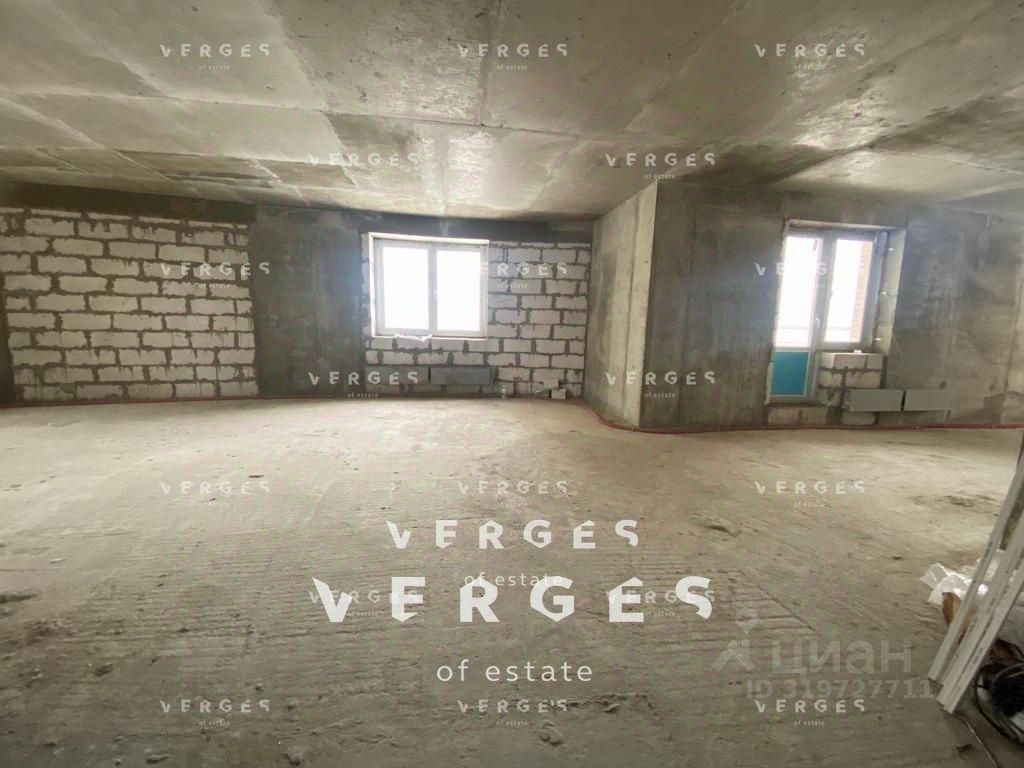 Продажа 4-комн квартиры на вторичном рынке улица Покрышкина, 8