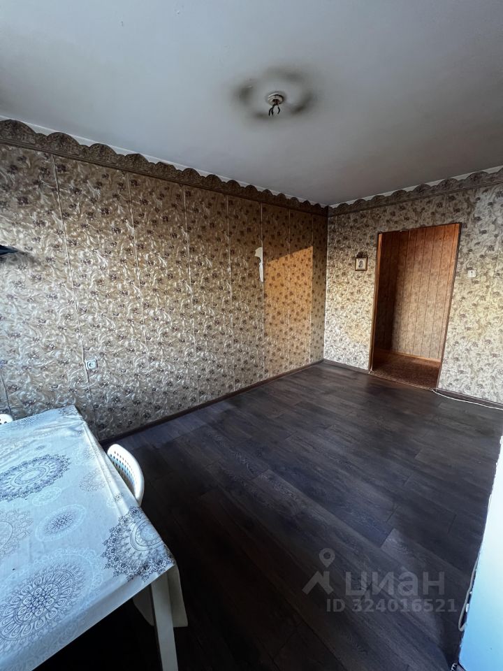 Продажа 3-комн квартиры на вторичном рынке улица Старый Гай, 6