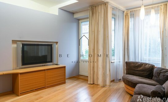 Продажа 4-комн квартиры на вторичном рынке Мичуринская улица,  д. 6