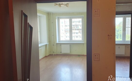 Продажа 1-комн квартиры на вторичном рынке проспект Славы,  д. 43/49