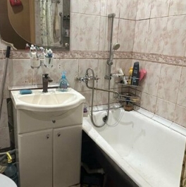 Продажа 3-комн квартиры на вторичном рынке Пионерская ул,  д. 6