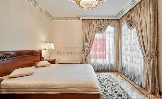 Продажа 6-комн квартиры на вторичном рынке Чапаевский переулок,  д. 3