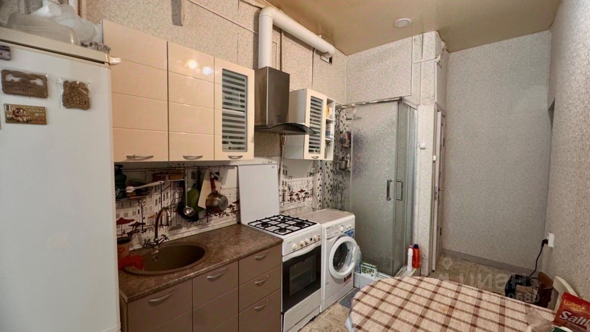 Продажа 2-комн квартиры на вторичном рынке улица Союза печатников, 13-15
