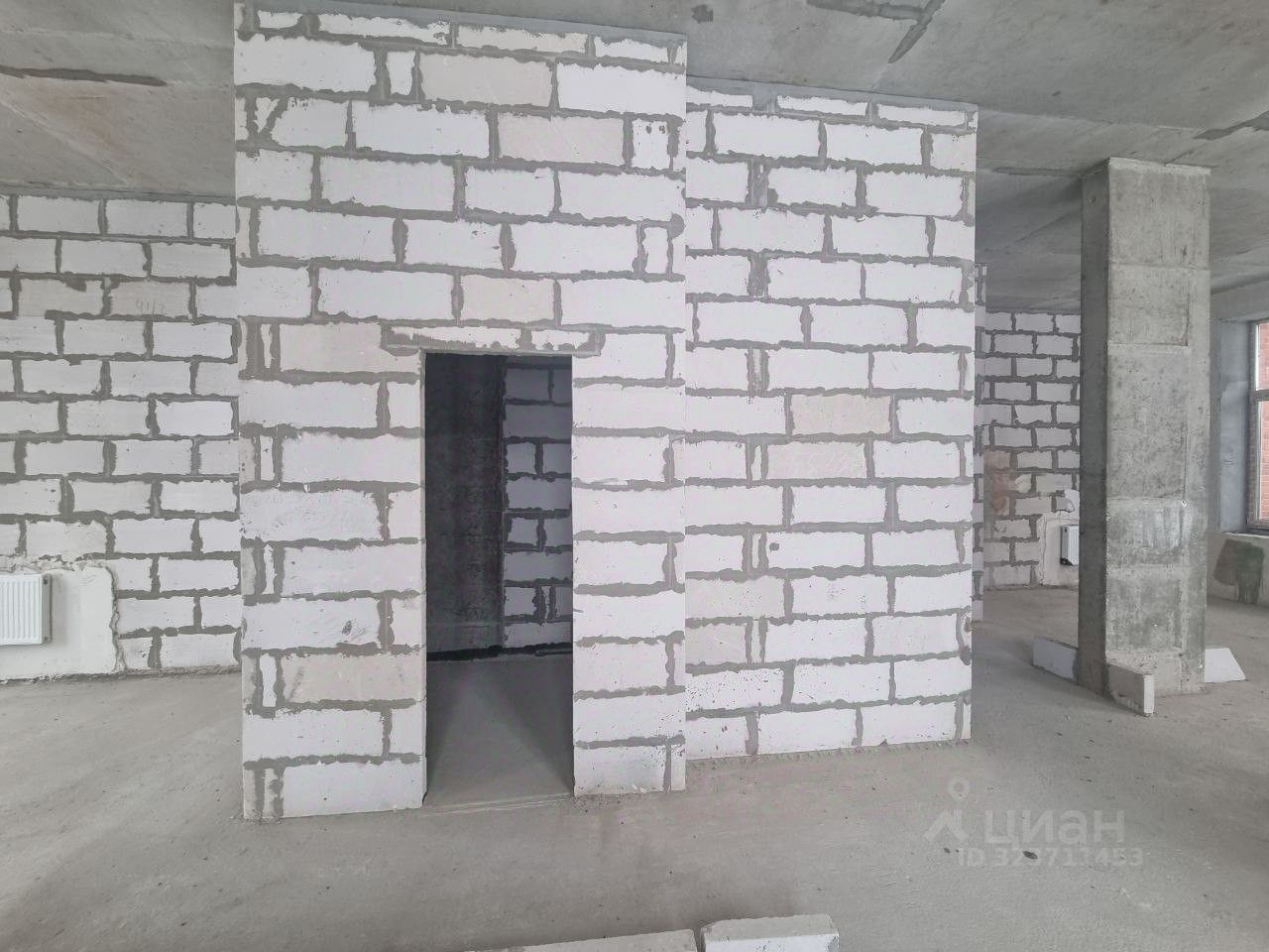 Продажа 3-комн квартиры на вторичном рынке с. Николо-Урюпино, улица Сергея Жадобкина, 2к1