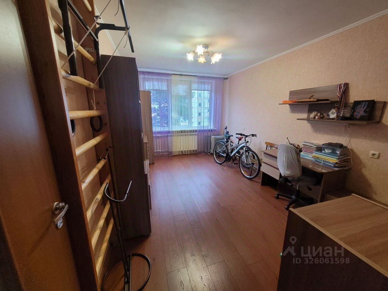 Продажа 3-комн квартиры на вторичном рынке пос. Глебычево, улица Мира, 3