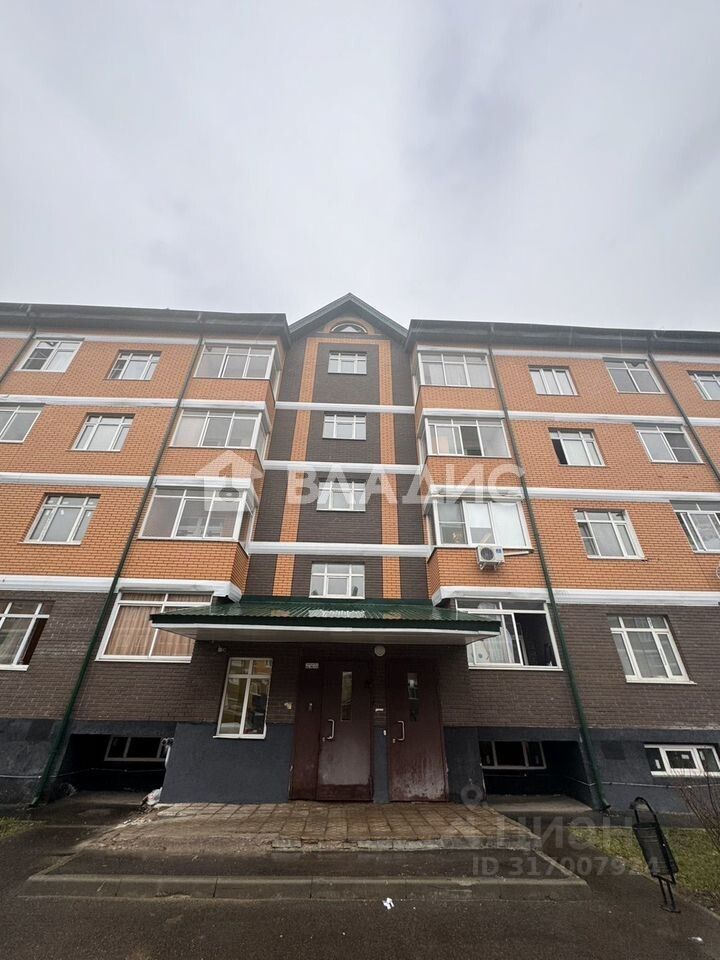 Продажа 3-комн квартиры на вторичном рынке улица Жемчужная, 1к1
