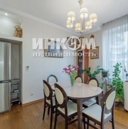 Продажа 4-комн квартиры на вторичном рынке ул Мосфильмовская,  д. 70,  к. 3