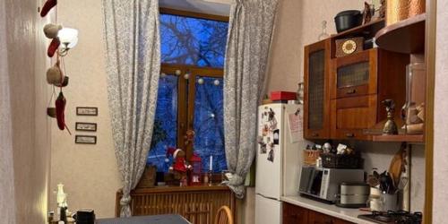 2-комн квартира улица Маршала Новикова,  д. 16