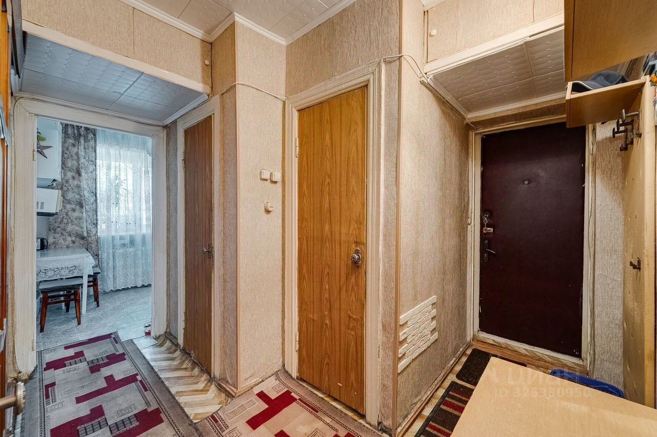 Продажа 2-комн квартиры на вторичном рынке Зарайск г, Южный кв-л,  д. 4