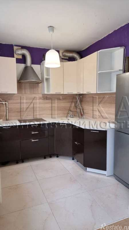 Продажа 3-комн квартиры на вторичном рынке Петергоф, Озерковая,  д. 51,  к. 1