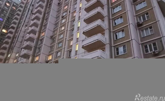 Продажа 3-комн квартиры на вторичном рынке Новоостаповская улица