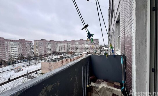 Продажа 3-комн квартиры на вторичном рынке Школьная улица,  д. 43 литА