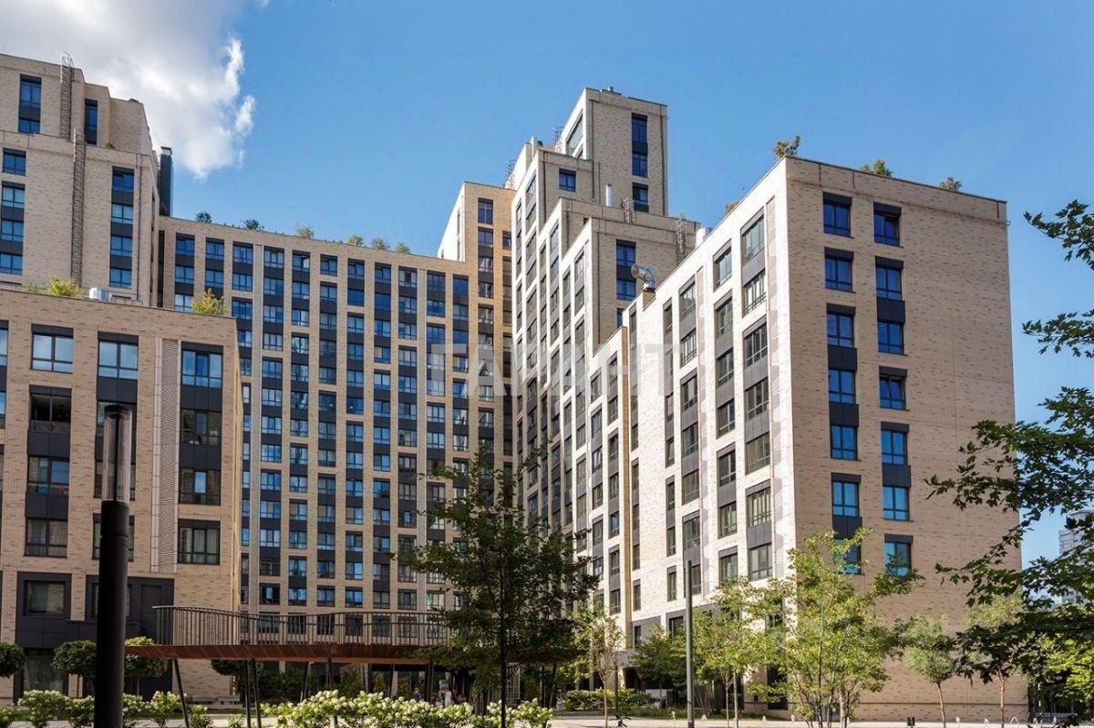 Продажа 1-комн квартиры на вторичном рынке Мантулинская улица, 9к2