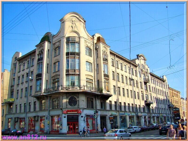 Продажа 4-комн квартиры на вторичном рынке улица Восстания,  д. 19