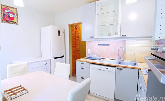 Аренда 3-комн квартиры на вторичном рынке ул Коломенская,  д. 31