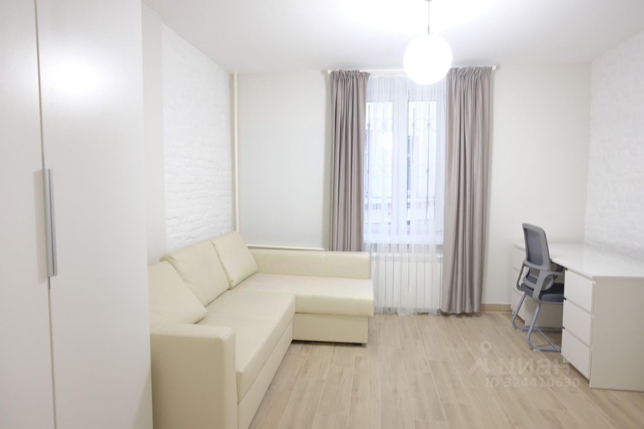 Аренда 2-комн квартиры на вторичном рынке набережная Реки Фонтанки, 14