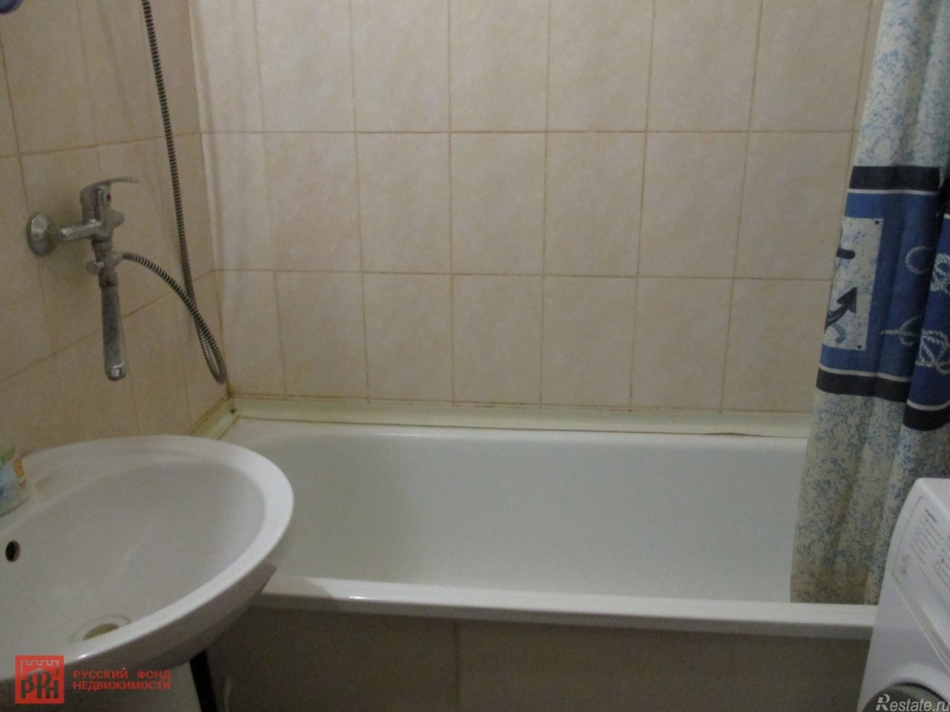 Продажа комнаты Красное Село г., Красногородская ул. ,  д. 13,  к. 1