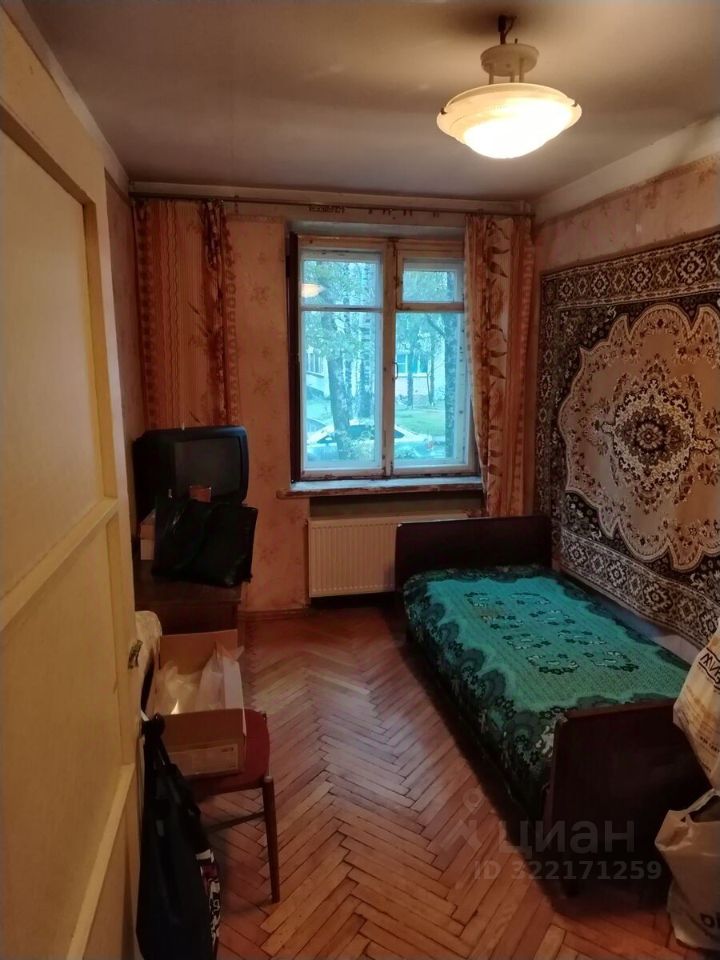 Продажа 2-комн квартиры на вторичном рынке Дрезденская улица, 28а