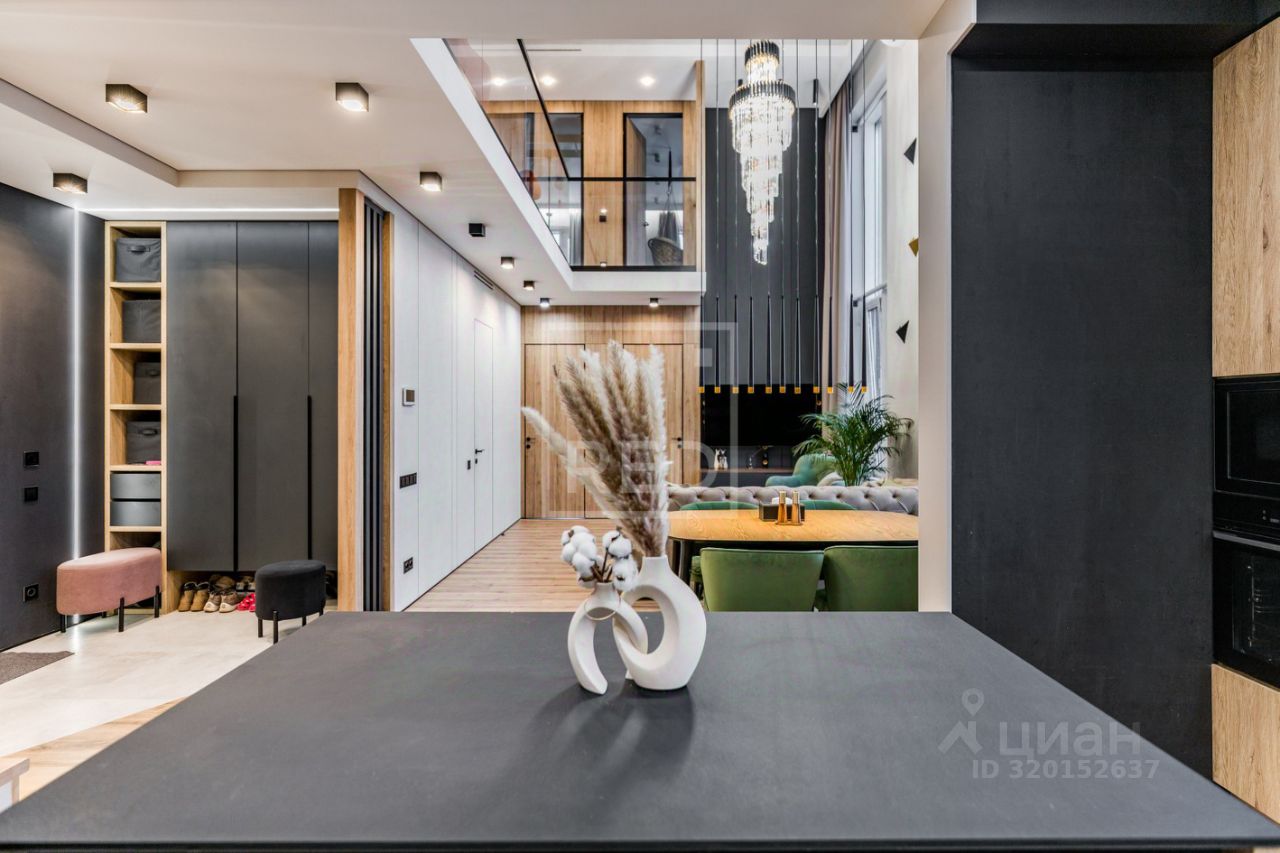 Продажа 5-комн квартиры на вторичном рынке проспект Лихачева, 10к1