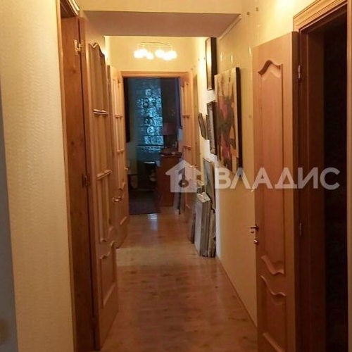 3-комн квартира 12-я Красноармейская улица, 3