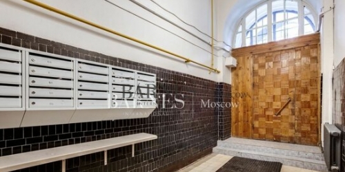 4-комн квартира Трёхпрудный переулок,  д. 8