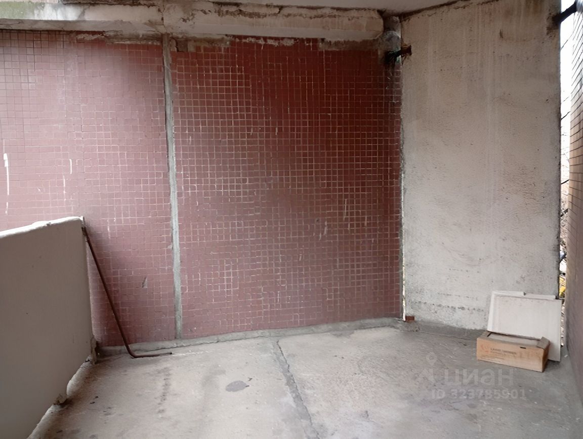 Продажа 4-комн квартиры на вторичном рынке проспект Авиаконструкторов, 13