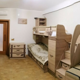 Продажа 2-комн квартиры на вторичном рынке улица Нахимова