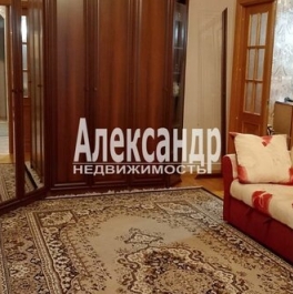Продажа 2-комн квартиры на вторичном рынке улица Типанова,  д. 18