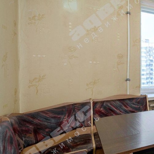 3-комн квартира Богатырский проспект, 10