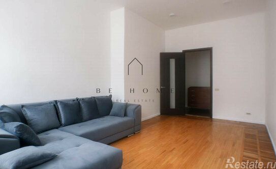 Аренда 2-комн квартиры на вторичном рынке Апраксин переулок,  д. 17