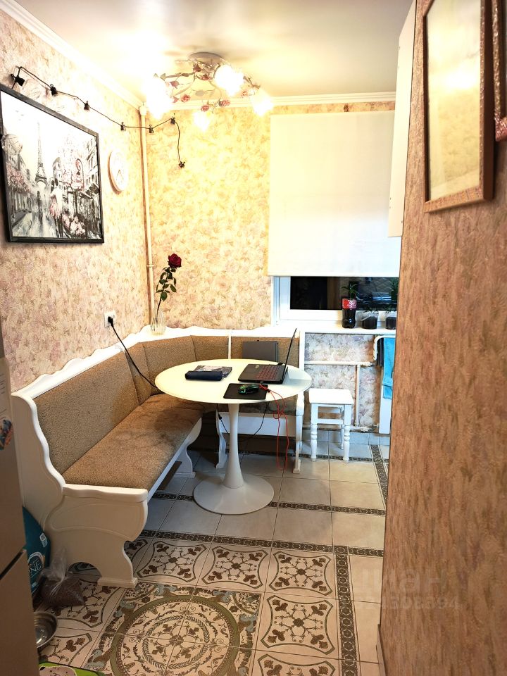 Продажа 2-комн квартиры на вторичном рынке улица Подвойского, 10