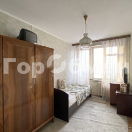 Продажа 3-комн квартиры на вторичном рынке улица Юных Ленинцев,  д. 3