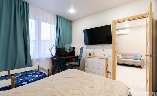 Продажа 1-комн квартиры на вторичном рынке Пейзажная улица,  д. 4 к1