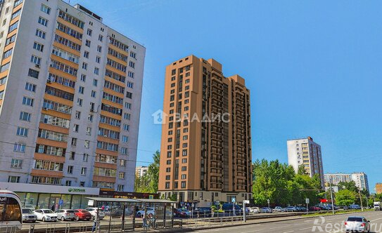 Продажа 2-комн квартиры на вторичном рынке Полярная ул,  д. 3