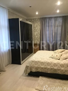 Продажа 3-комн квартиры на вторичном рынке Клин, ул. Спортивная,  д. 13