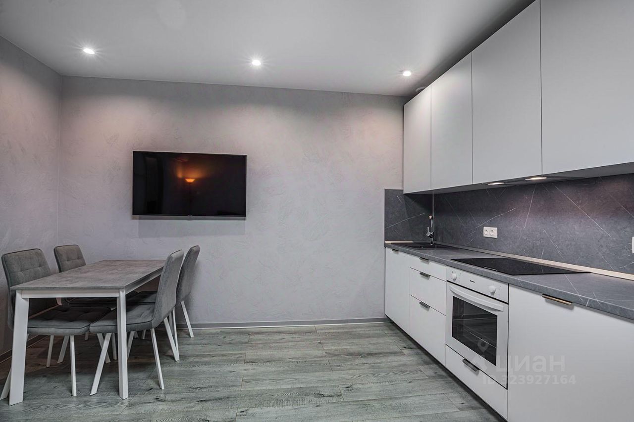 Продажа 2-комн квартиры на вторичном рынке Нахимовский проспект, 31к3