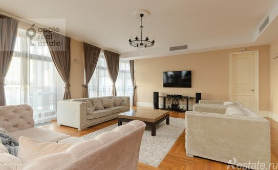 Продажа 4-комн квартиры на вторичном рынке Пожарский пер,  д. 5А