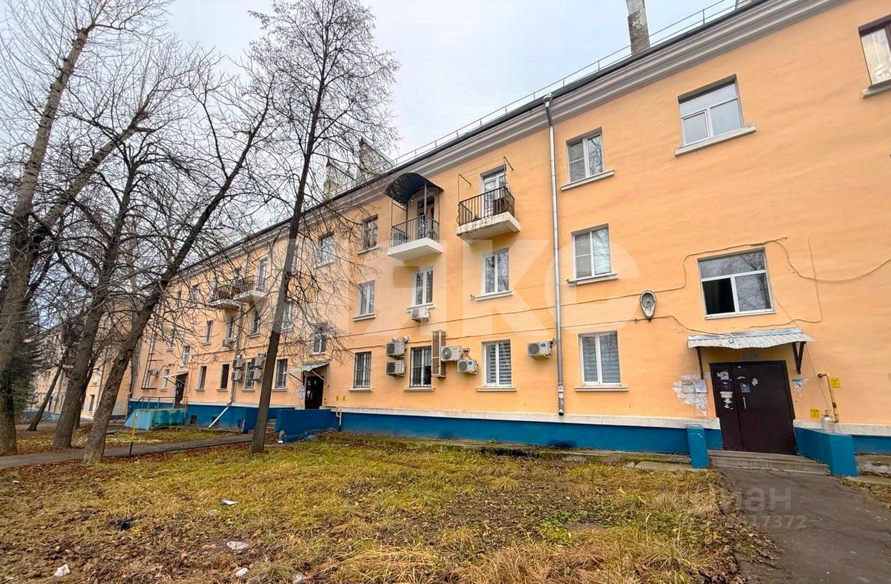 Продажа 1-комн квартиры на вторичном рынке Центральный мкр, улица Октябрьская,  д. 6