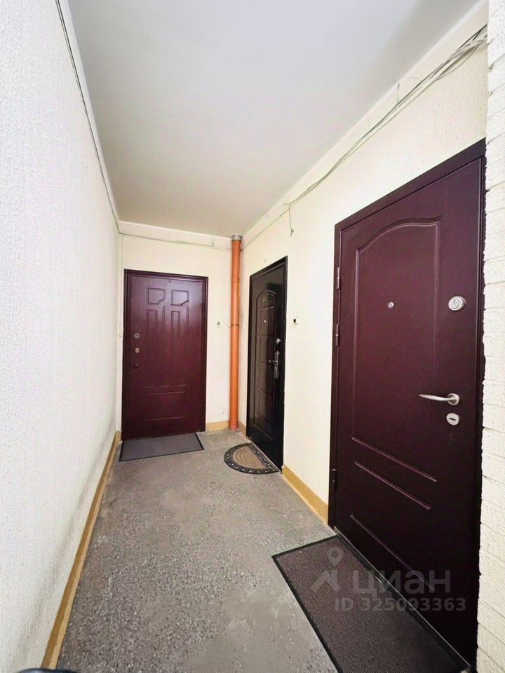 Продажа 2-комн квартиры на вторичном рынке Коломяжский проспект, 26