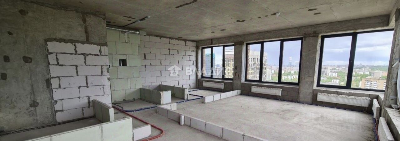 Продажа 3-комн квартиры на вторичном рынке Новоалексеевская улица, 16к4