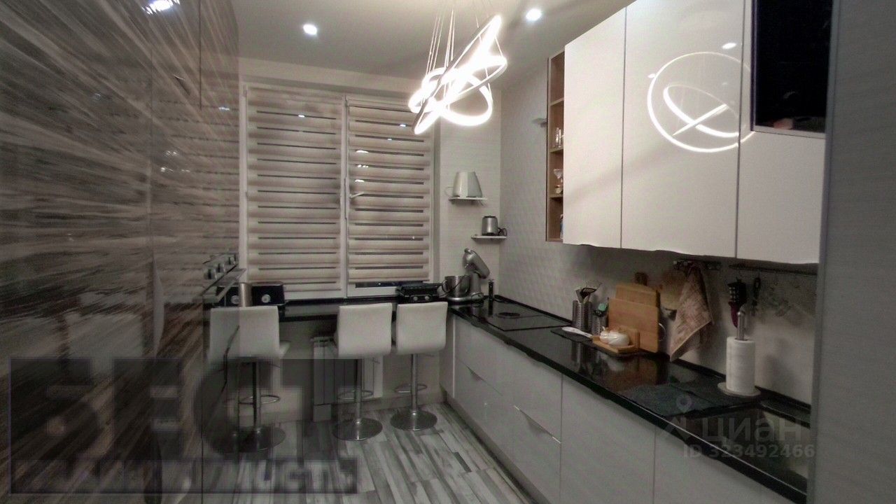 Продажа 4-комн квартиры на вторичном рынке Химки, улица Кудрявцева, 14